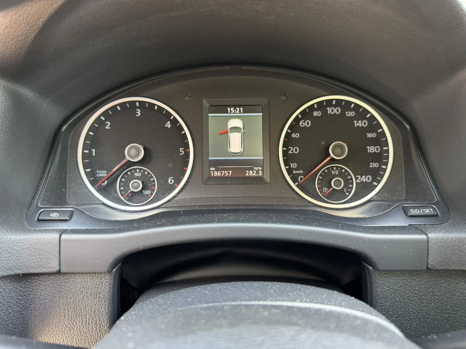 VW Tiguan, снимка 8 - Автомобили и джипове - 55843376