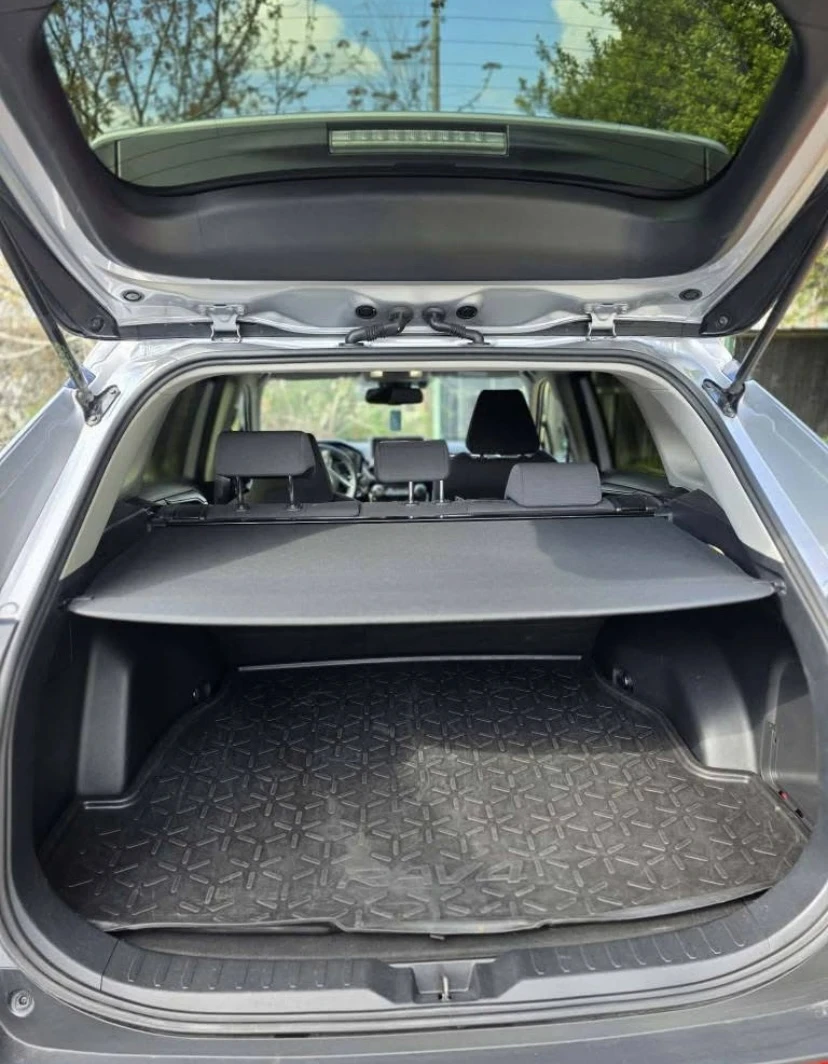 Toyota Rav4 LE AWD, снимка 8 - Автомобили и джипове - 55997257