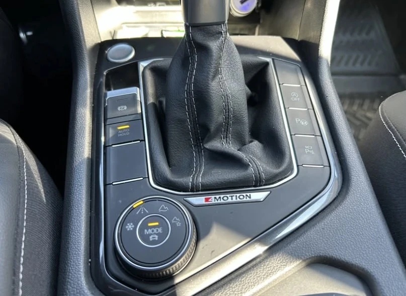 VW Tiguan 190k.c.Allspace R Line, снимка 6 - Автомобили и джипове - 56222591