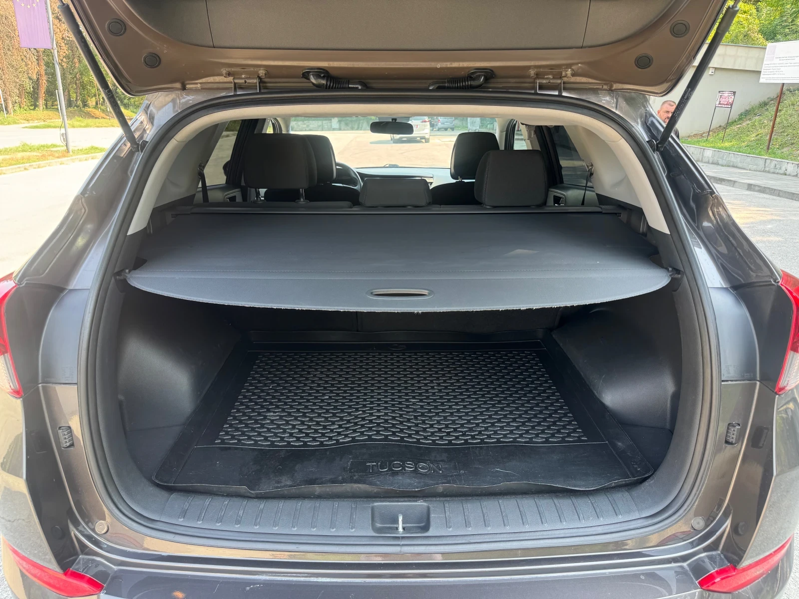 Hyundai Tucson, снимка 11 - Автомобили и джипове - 56247089