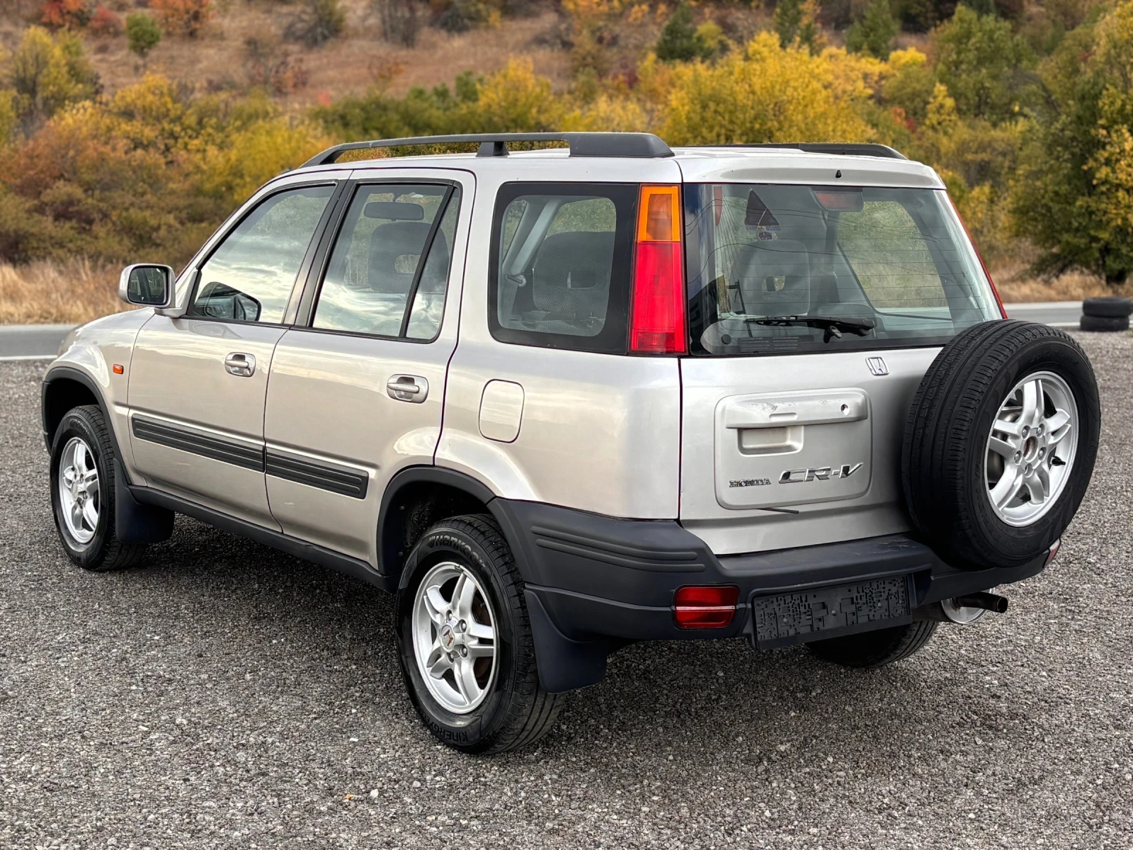 Honda Cr-v 2.0 i. 4x4, снимка 3 - Автомобили и джипове - 56432508
