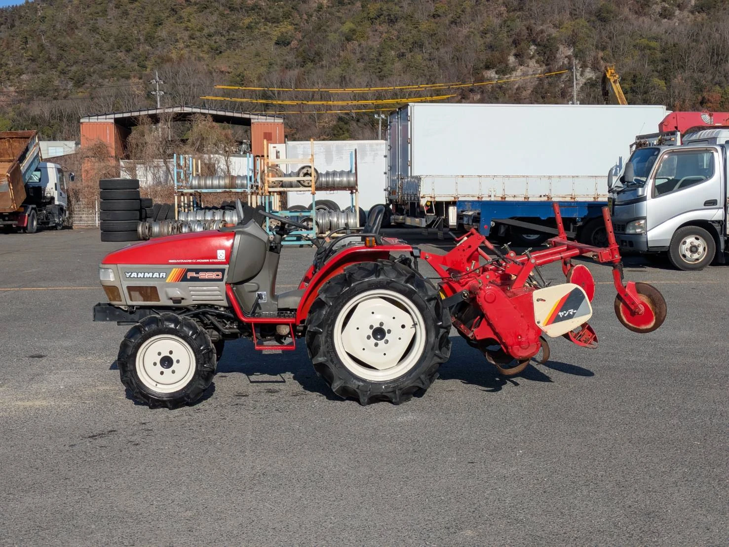 Трактор Yanmar YANMAR F220, снимка 2 - Селскостопанска техника - 55986863