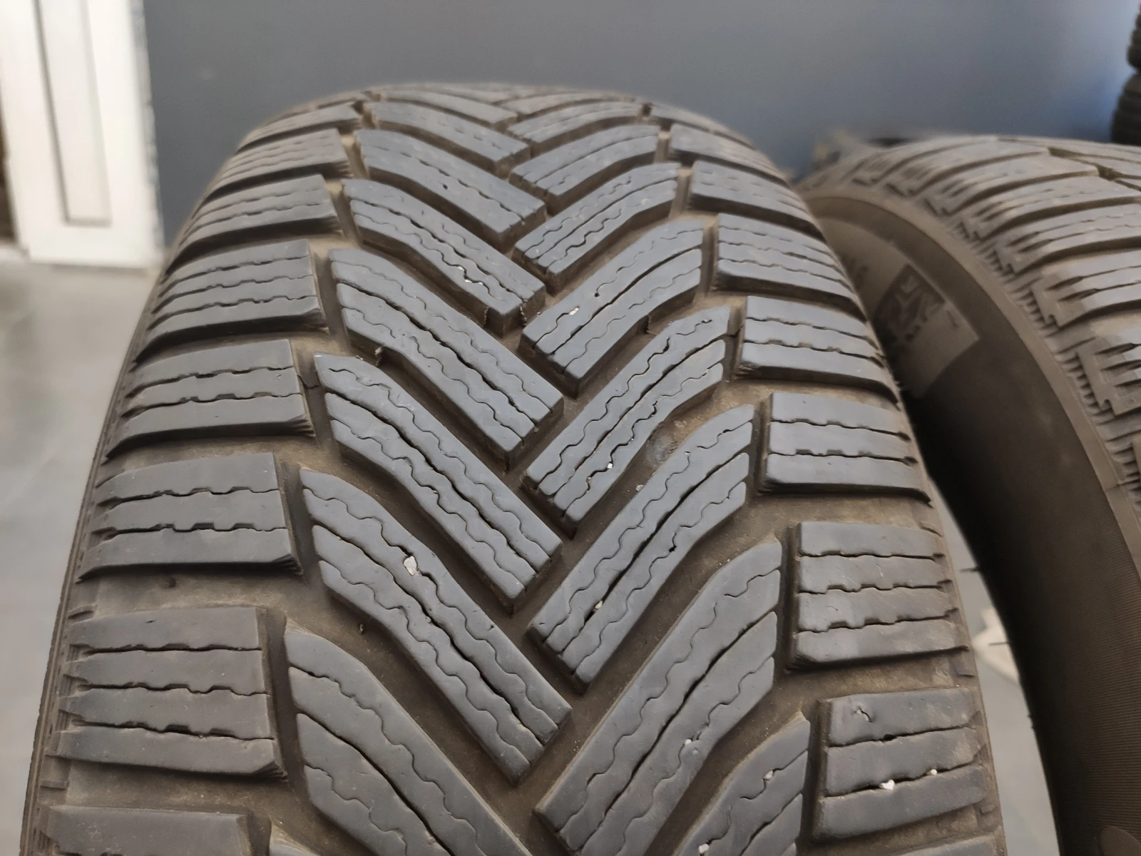  215/60R17 | Mobile.bg   2