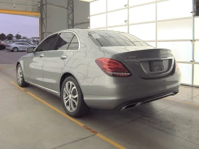 Mercedes-Benz C 300, снимка 6