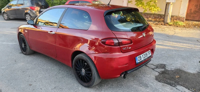 Alfa Romeo 147 1.6 TWIN SPARK, С ГАЗОВА УРЕДБА, снимка 16 - Автомобили и джипове - 47737661