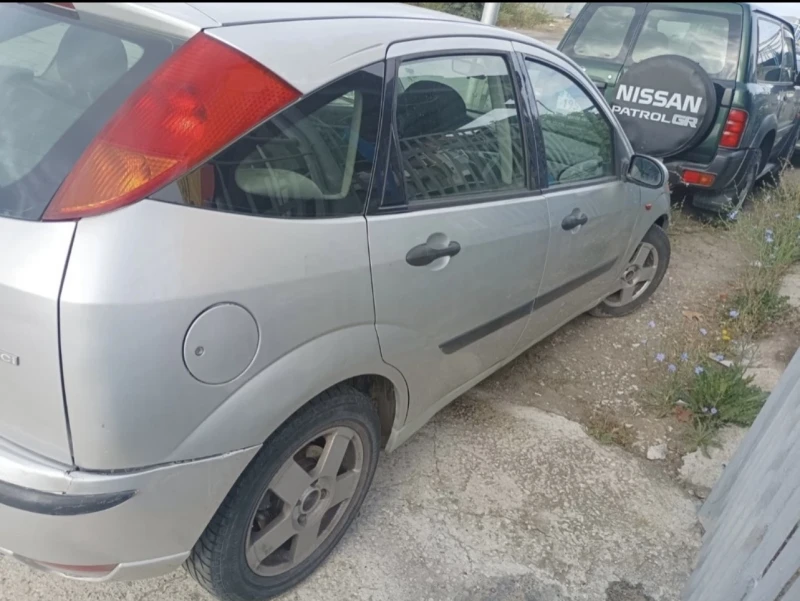 Ford Focus 1.8d, снимка 3 - Автомобили и джипове - 48240777