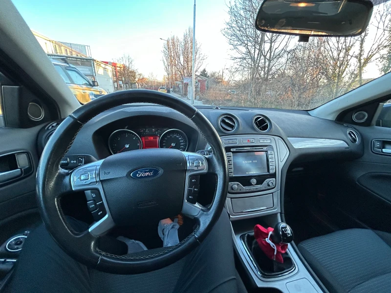 Ford Mondeo 1.8, снимка 10 - Автомобили и джипове - 48404046