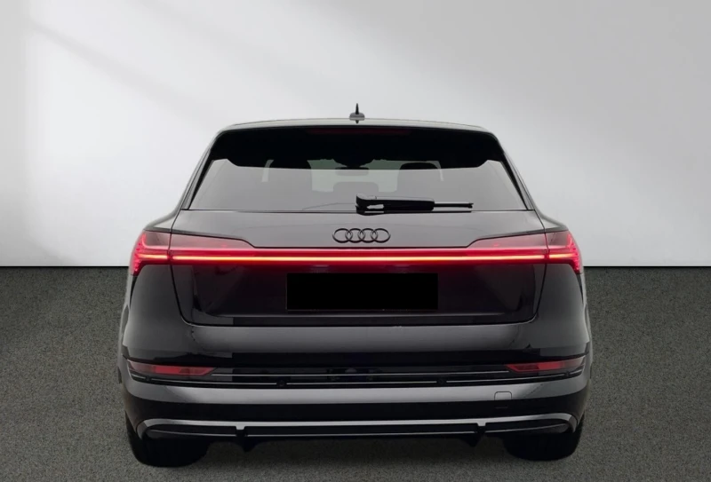 Audi E-Tron S Quattro = Black Optics Plus= Гаранция, снимка 2 - Автомобили и джипове - 48769560