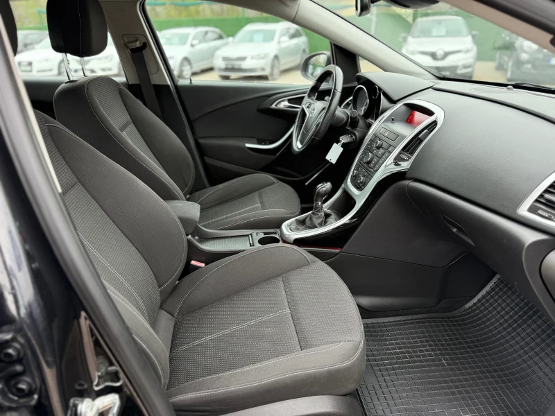 Opel Astra 1.7Cdti, снимка 11 - Автомобили и джипове - 49655141