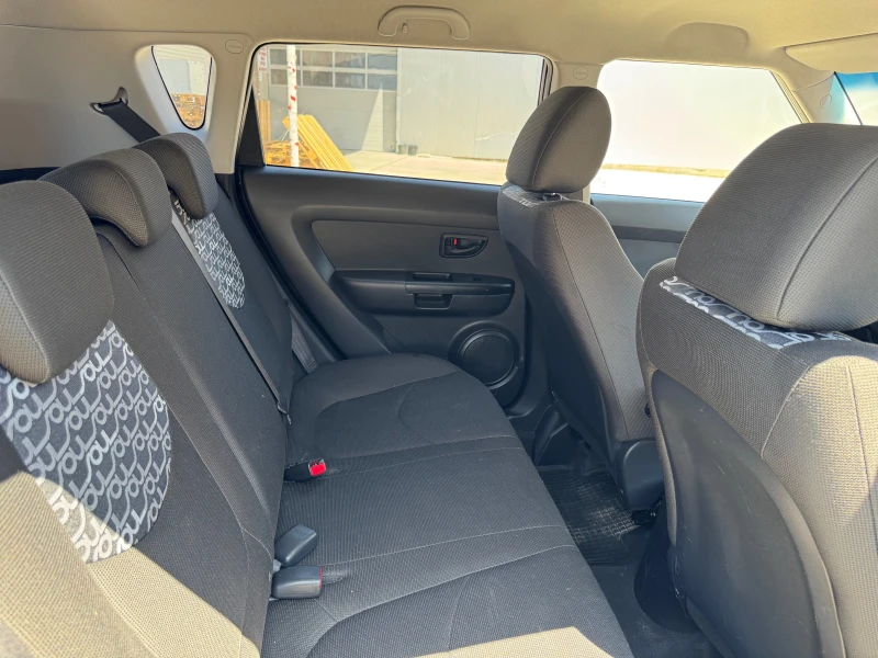 Kia Soul 1.6 , снимка 13 - Автомобили и джипове - 49815261