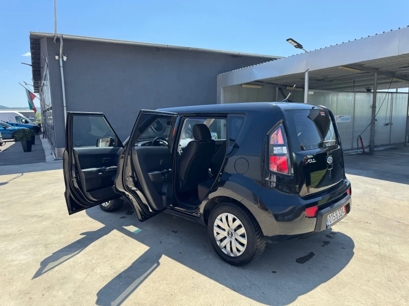 Kia Soul 1.6 , снимка 9 - Автомобили и джипове - 49815261