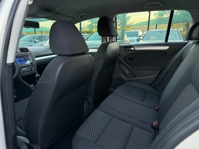 VW Golf 2.0TDi Нави Климатроник, снимка 8 - Автомобили и джипове - 51818669