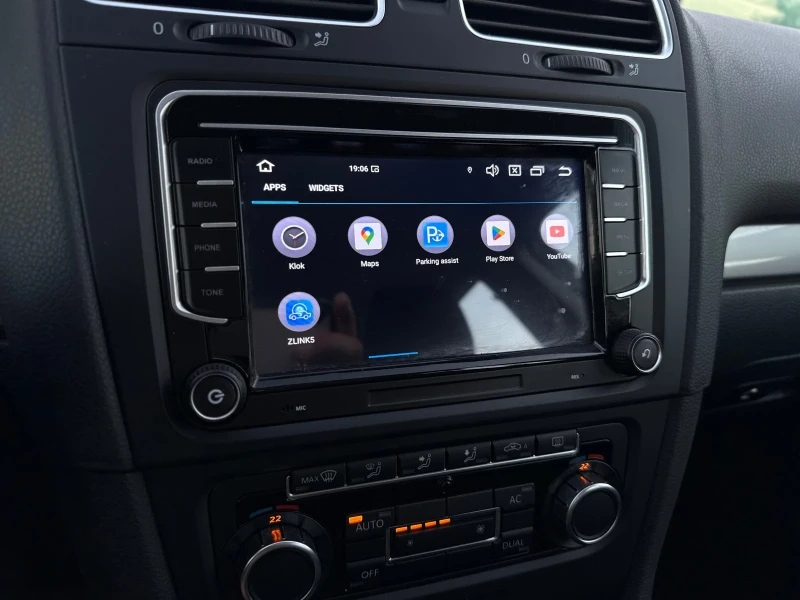 VW Golf 2.0TDi Нави Климатроник, снимка 14 - Автомобили и джипове - 51818669