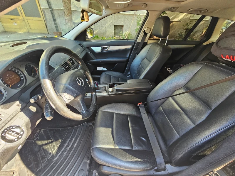 Mercedes-Benz C 320, снимка 10 - Автомобили и джипове - 52063589