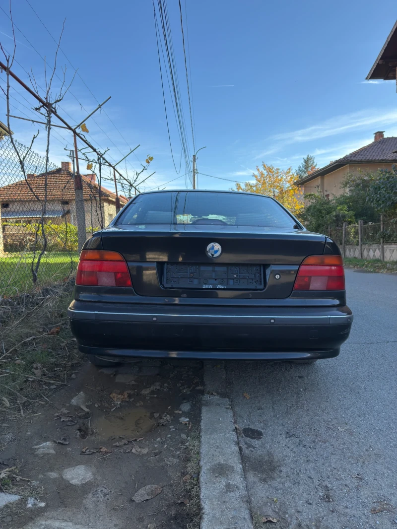 BMW 523 2.5i, снимка 2 - Автомобили и джипове - 52245999