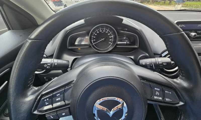 Mazda 2, снимка 9 - Автомобили и джипове - 52324542