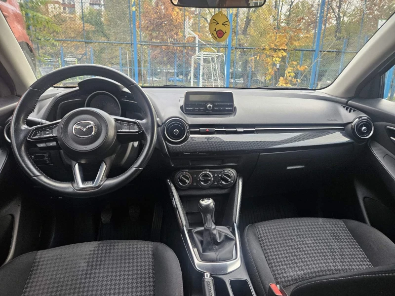 Mazda 2, снимка 8 - Автомобили и джипове - 52324542