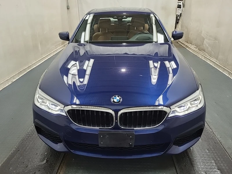 BMW 530 M-pkg* Xdrive* Harman/Kardon* Ambient* Пано* 360ca, снимка 2 - Автомобили и джипове - 52390509