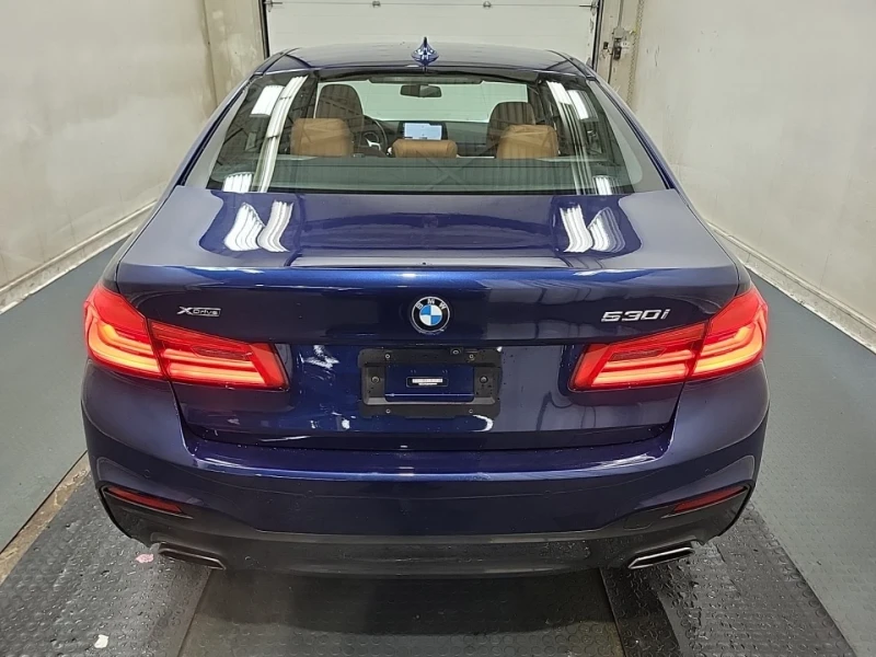 BMW 530 M-pkg* Xdrive* Harman/Kardon* Ambient* Пано* 360ca, снимка 5 - Автомобили и джипове - 52390509