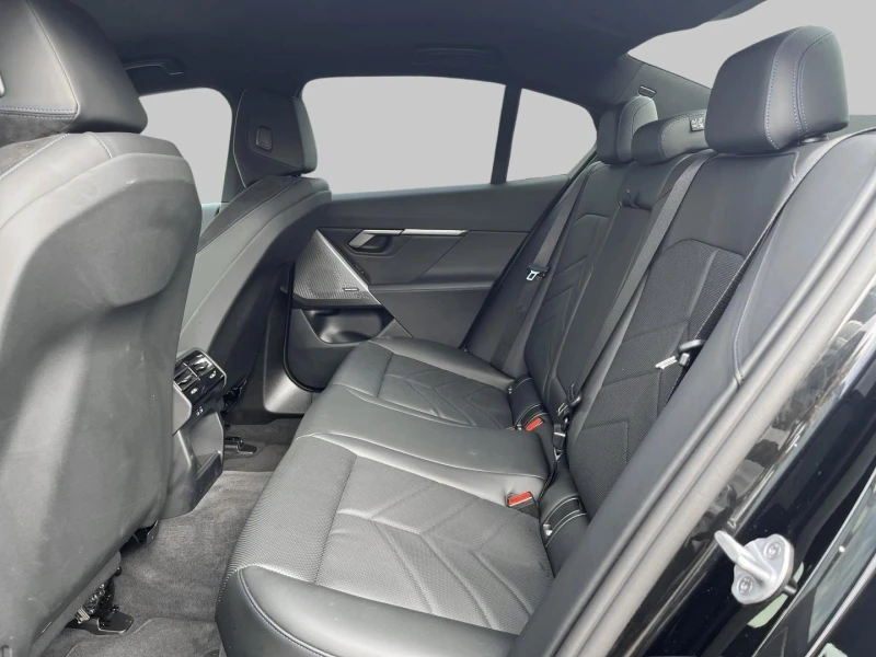 BMW 520 i/ M-SPORT/ LED/ H&K/ CAMERA/ , снимка 13 - Автомобили и джипове - 52610709