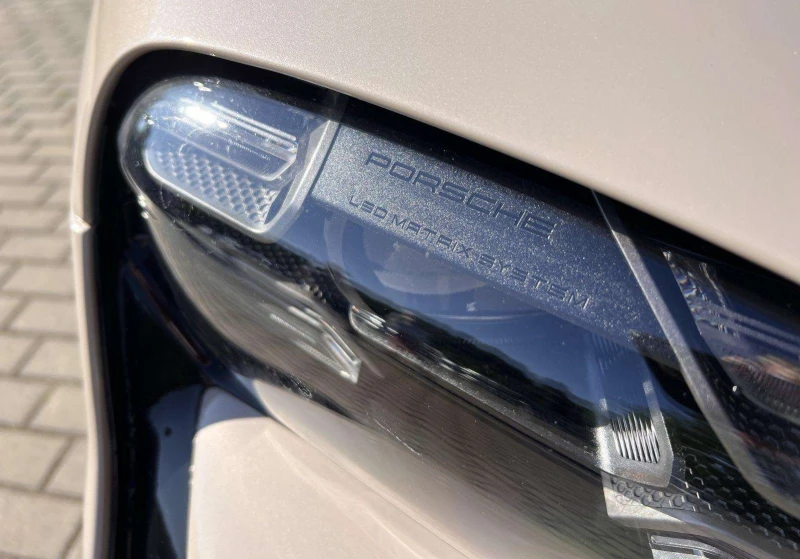 Porsche Taycan 4S , снимка 6 - Автомобили и джипове - 52616117