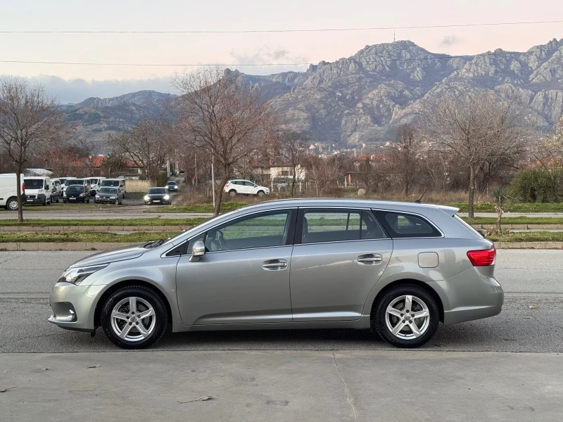 Toyota Avensis 1.8i 147кс * ГАРАНЦИЯ* FACE* , снимка 2 - Автомобили и джипове - 52747165