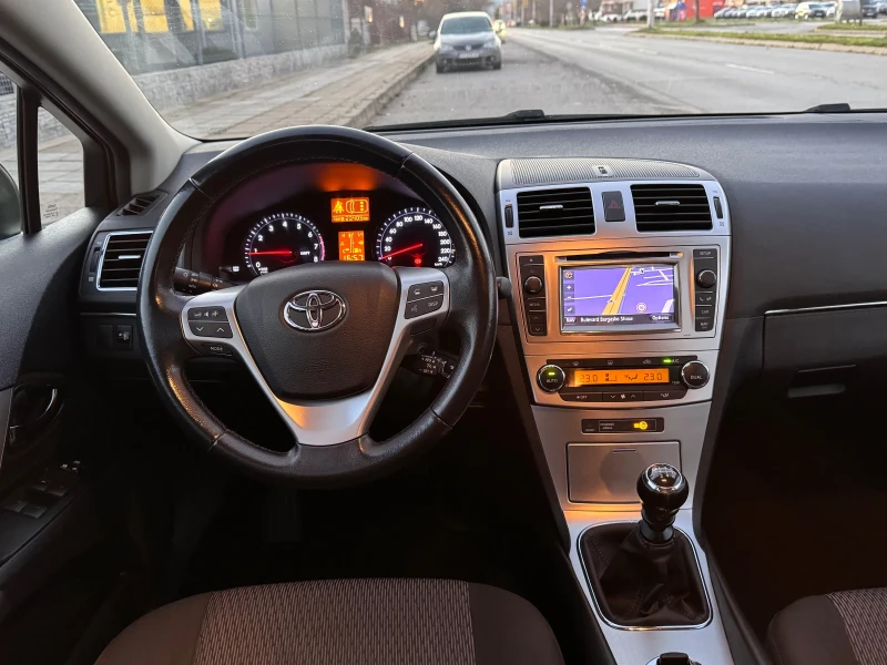 Toyota Avensis 1.8i 147кс * ГАРАНЦИЯ* FACE* , снимка 12 - Автомобили и джипове - 52747165
