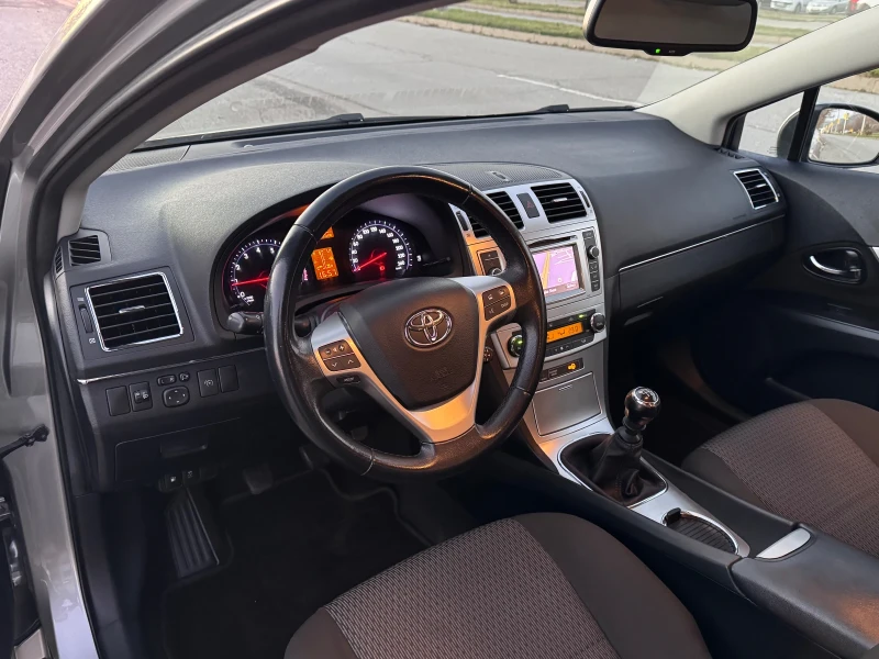 Toyota Avensis 1.8i 147кс * ГАРАНЦИЯ* FACE* , снимка 11 - Автомобили и джипове - 52747165