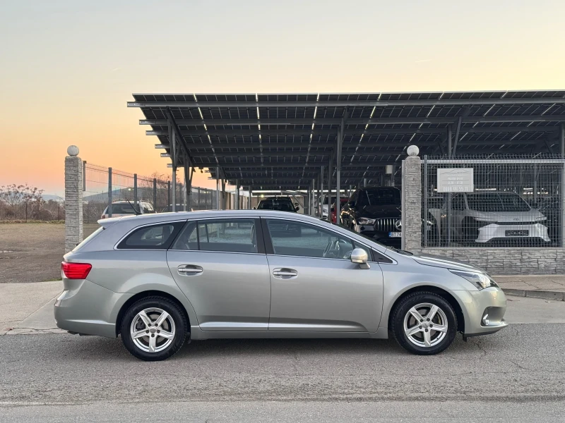 Toyota Avensis 1.8i 147кс * ГАРАНЦИЯ* FACE* , снимка 6 - Автомобили и джипове - 52747165