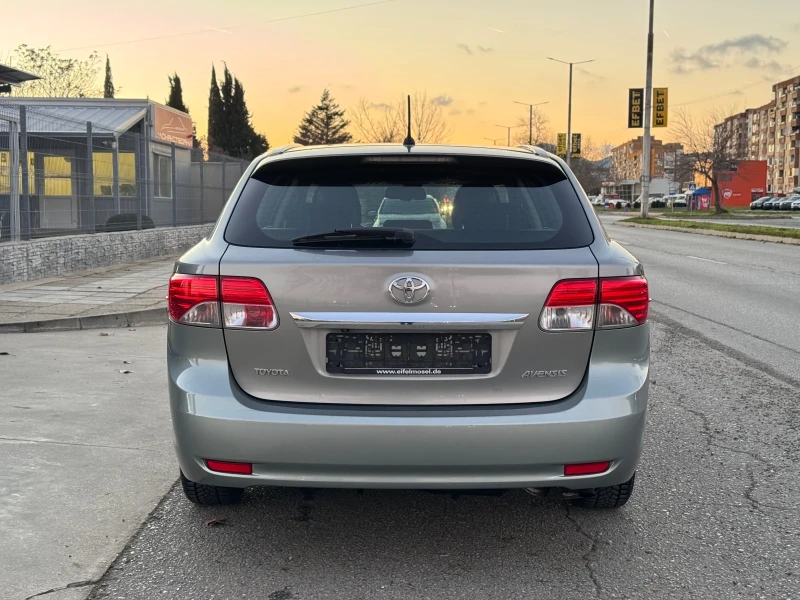 Toyota Avensis 1.8i 147кс * ГАРАНЦИЯ* FACE* , снимка 4 - Автомобили и джипове - 52747165