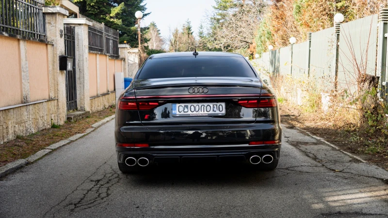 Audi S8 * ГАРАНЦИОННА ДО 03.2027* , снимка 6 - Автомобили и джипове - 52830686