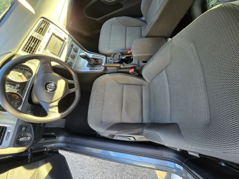 VW Golf 1.8 TSI Auto реални км, снимка 13 - Автомобили и джипове - 53260165