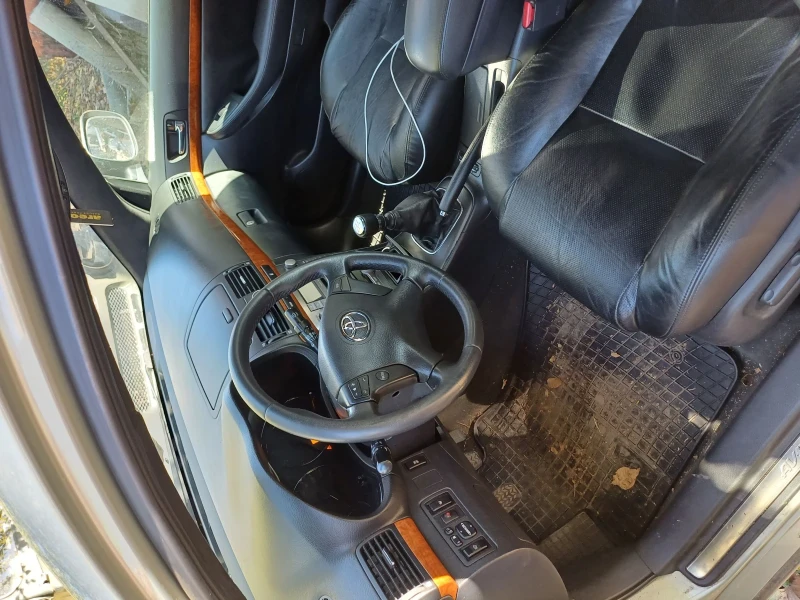 Toyota Avensis, снимка 7 - Автомобили и джипове - 53355404