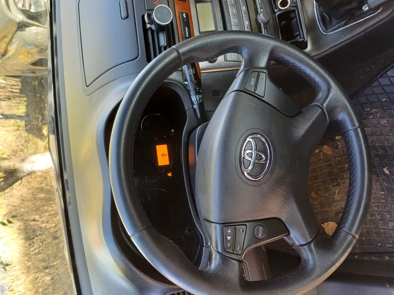 Toyota Avensis, снимка 6 - Автомобили и джипове - 53355404