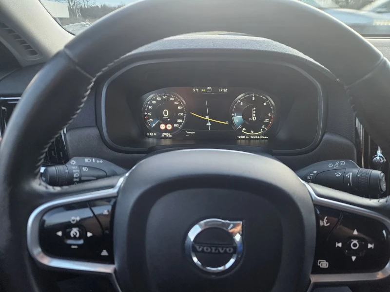 Volvo V90 Cross Country, снимка 8 - Автомобили и джипове - 53447632