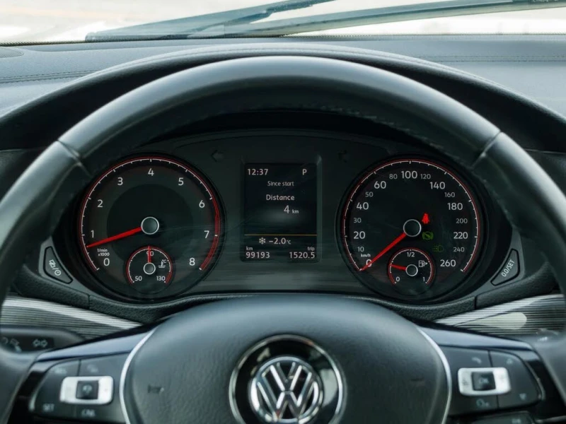 VW Passat * 2.0T* HIGHLINE* АвтоКредит* (ЦЕНА ДО БГ), снимка 10 - Автомобили и джипове - 53471903