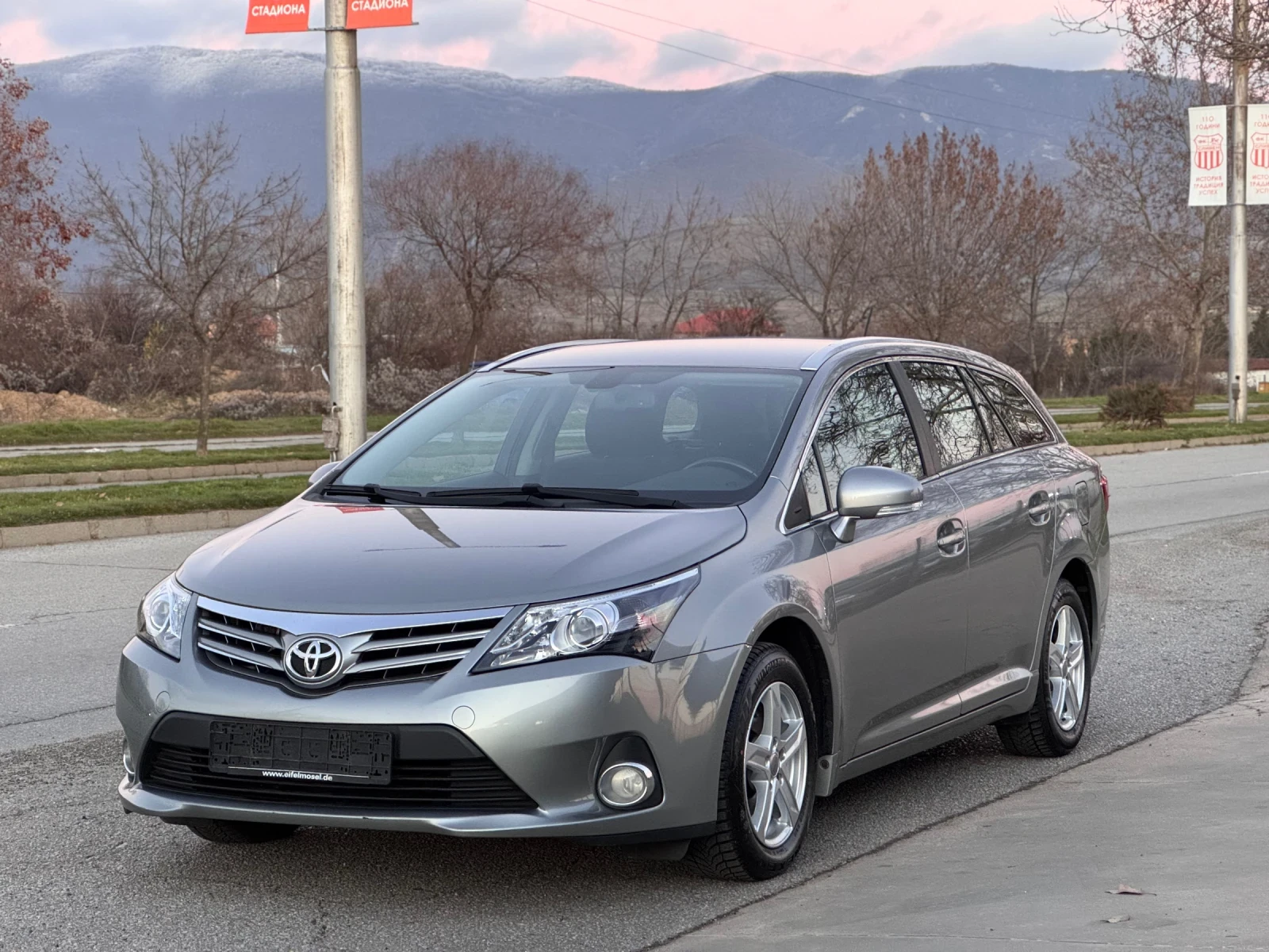 Toyota Avensis 1.8i 147кс * ГАРАНЦИЯ* FACE* , снимка 1