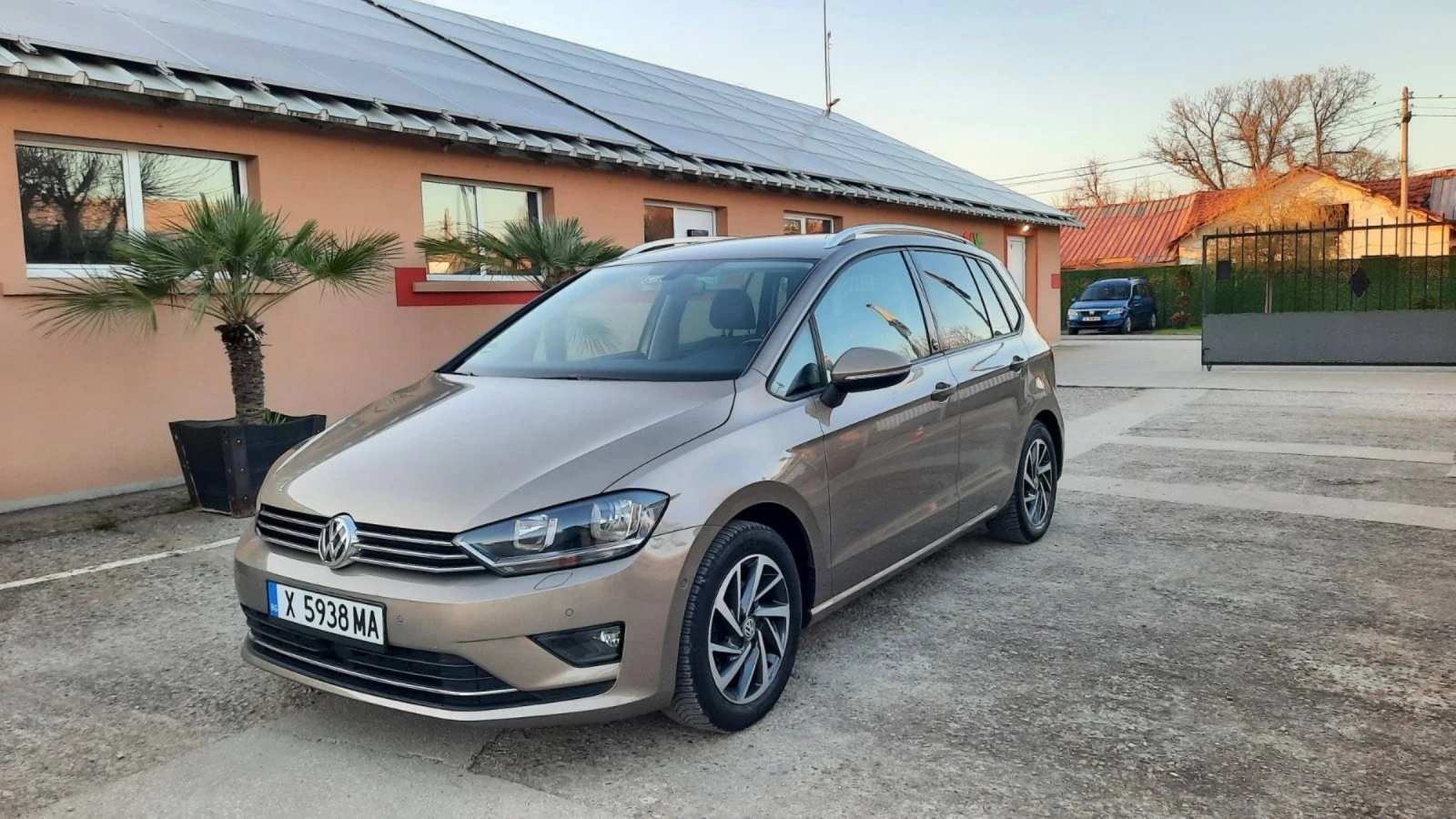 VW Golf SPORTSVAN* 2017* 1.6TDI* 116K.C. - изображение 2