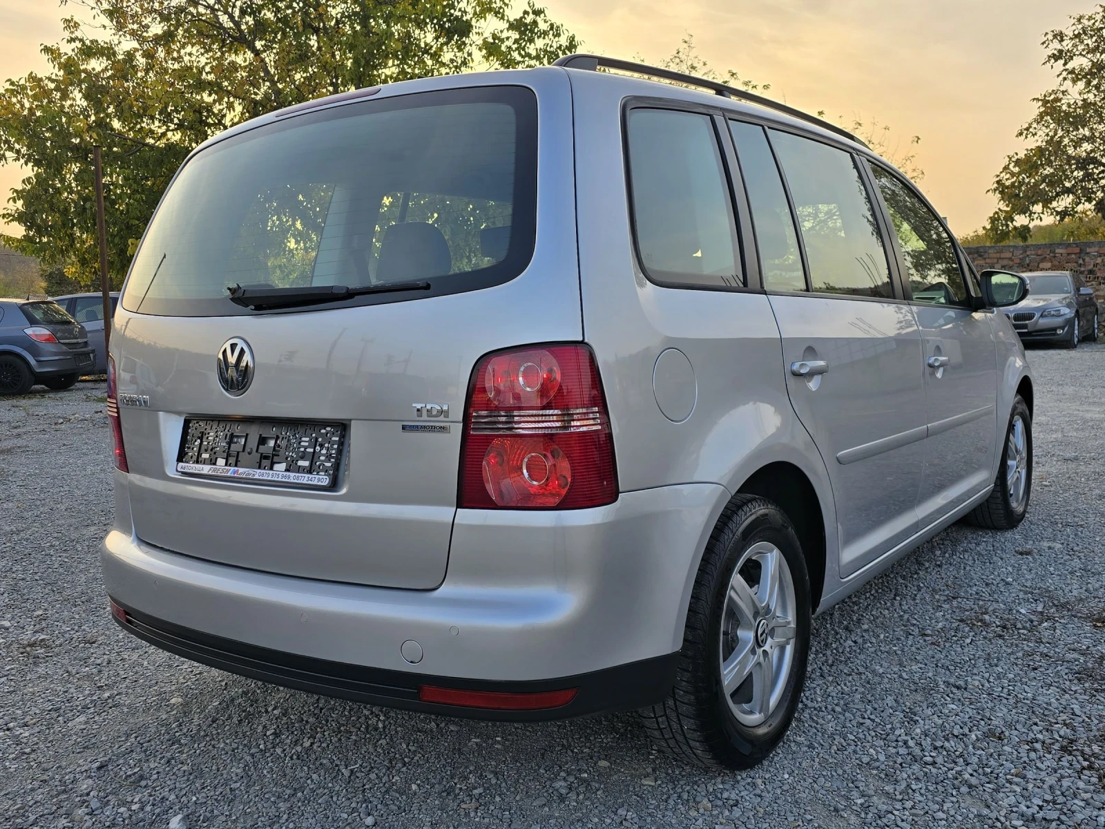 VW Touran ФЕЙС 1.9 TDI 105 К.С. 6 СК / КЛИМА / ПАРКТРОНИК - изображение 4