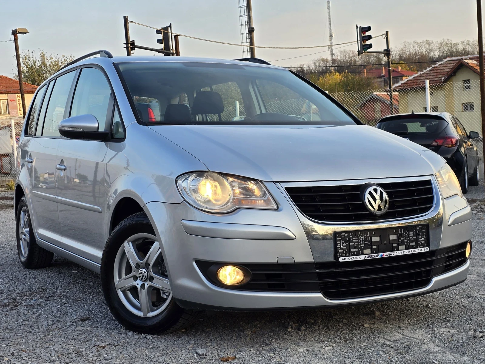 VW Touran ФЕЙС 1.9 TDI 105 К.С. 6 СК / КЛИМА / ПАРКТРОНИК - изображение 2