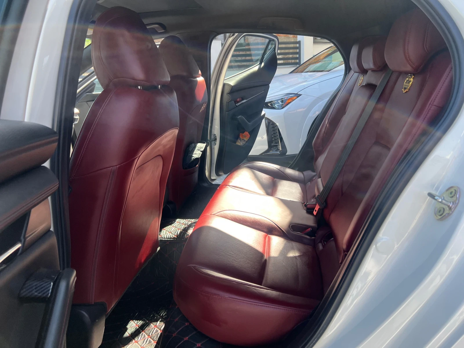 Mazda 3  - изображение 8