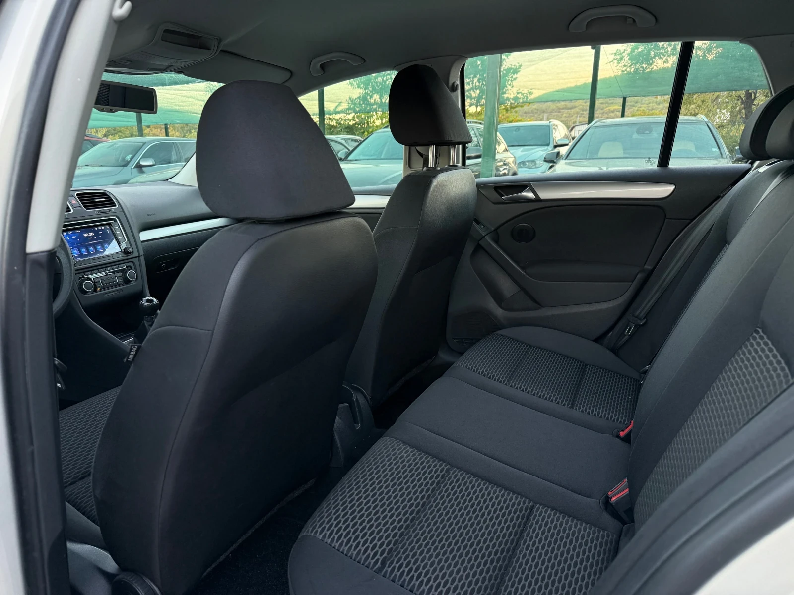 VW Golf 2.0TDi Нави Климатроник - изображение 8