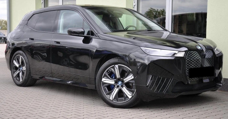 BMW iX xDrive40 - изображение 3