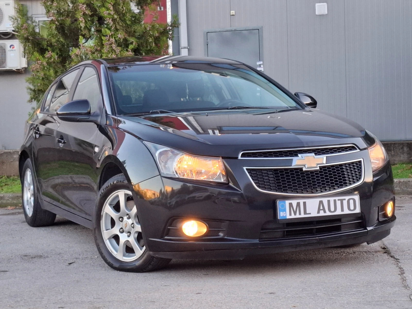 Chevrolet Cruze 2.0TDI 163hp * КЛИМАТИК * EURO 5 * ЛИЗИНГ *  - изображение 2