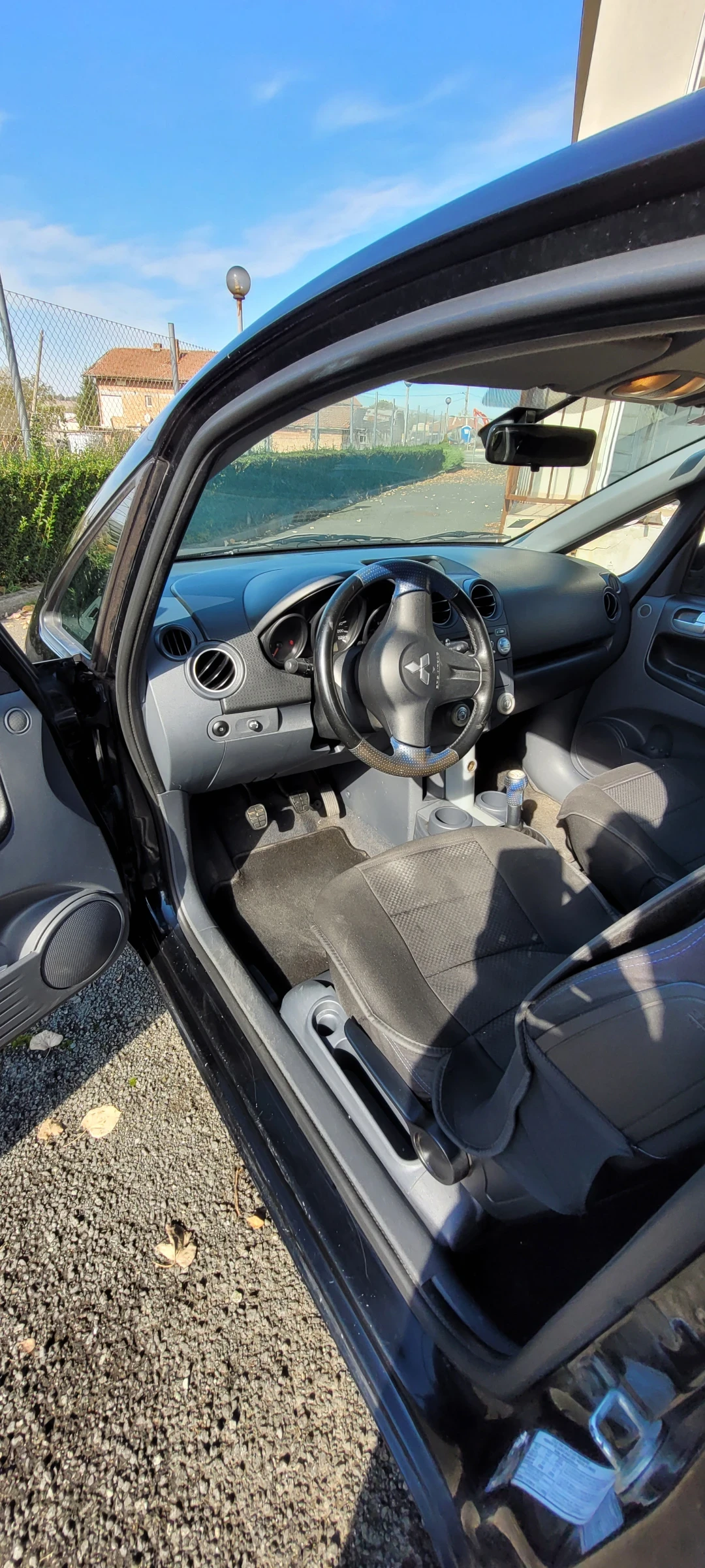 Mitsubishi Colt  - изображение 10