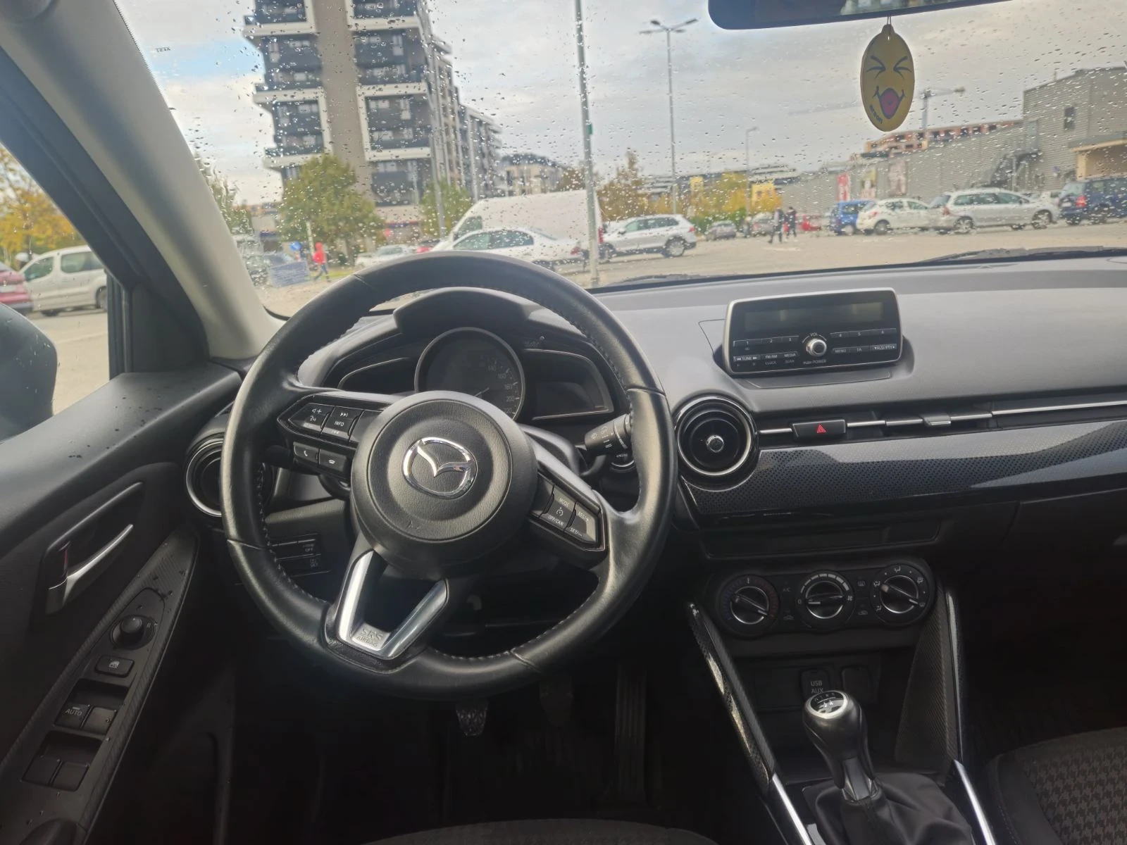 Mazda 2  - изображение 7
