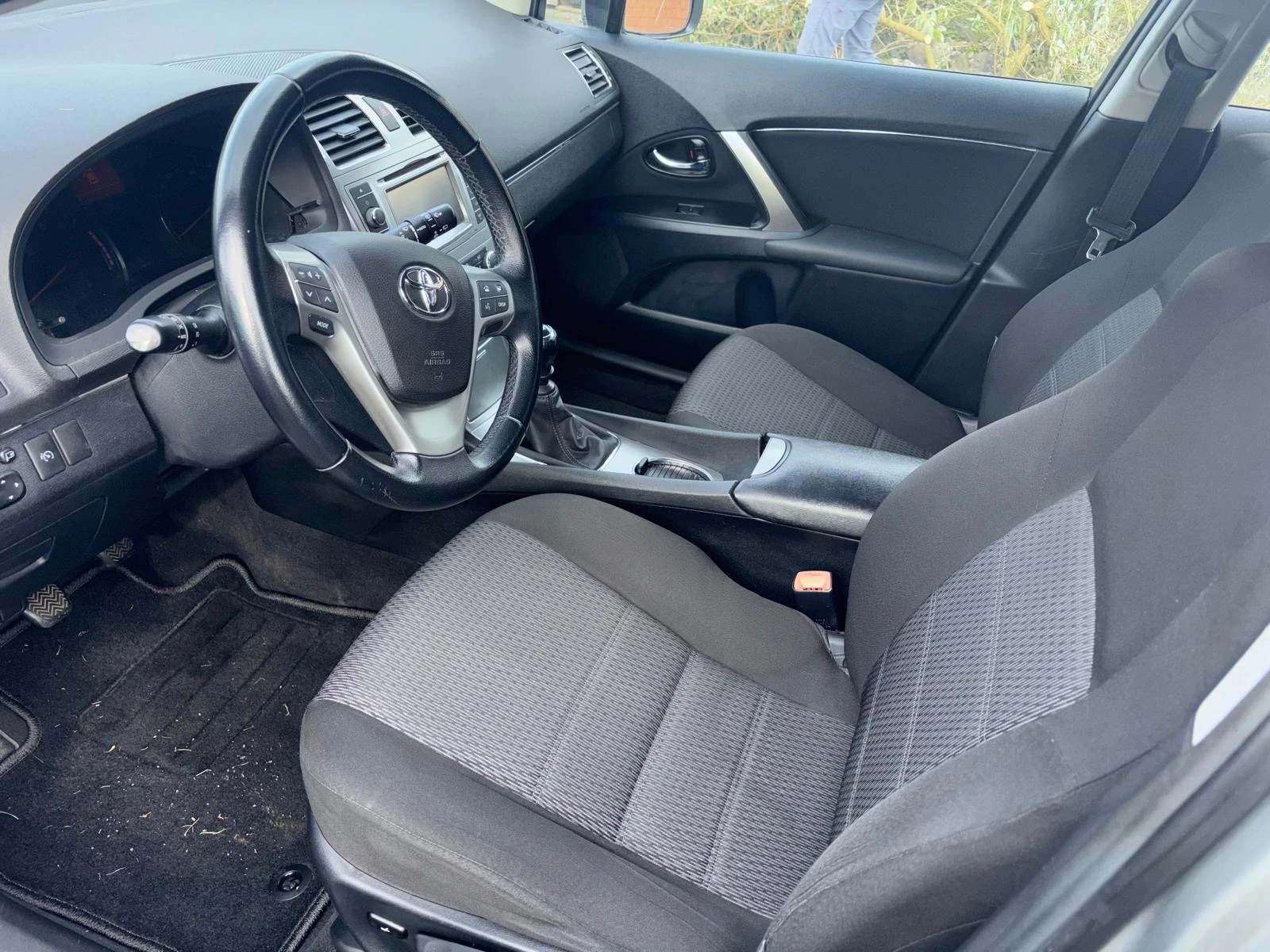 Toyota Avensis 1.8i 147кс * ГАРАНЦИЯ* FACE*  - изображение 3