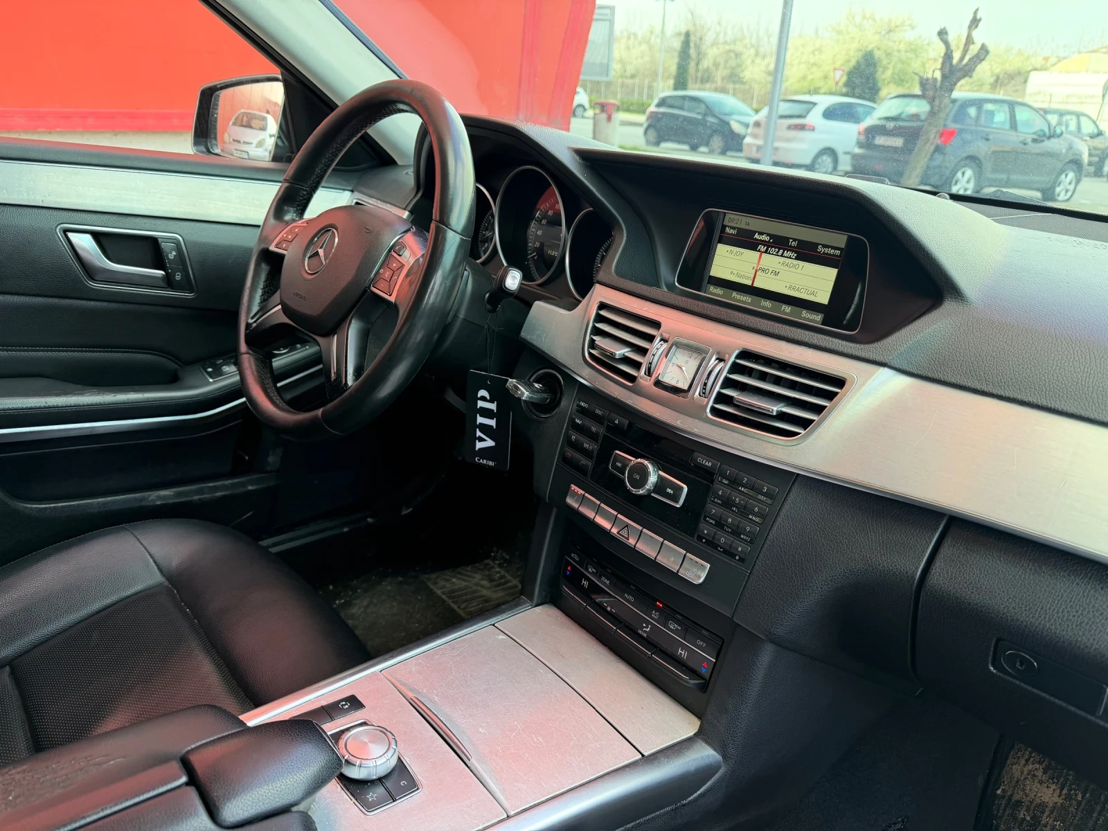 Mercedes-Benz E 220 9G* LED* КОЖА* ЧЕРЕН* МАТ, снимка 9 - Автомобили и джипове - 53112442