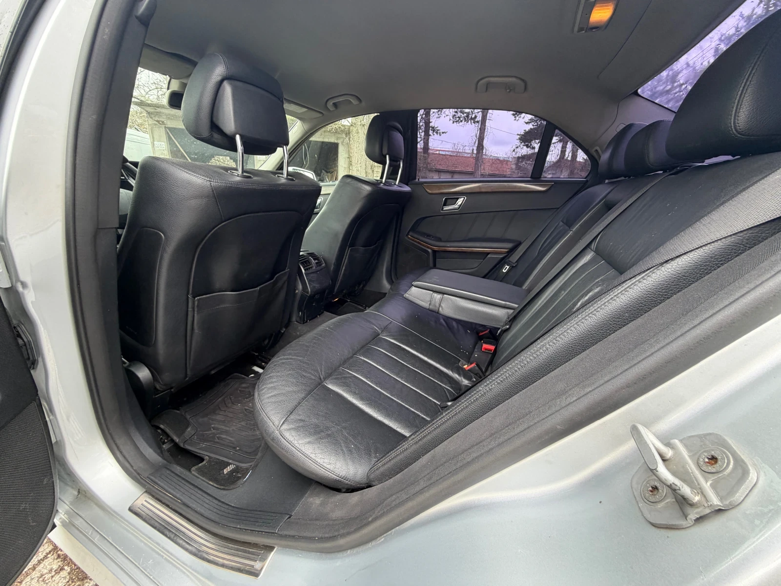 Mercedes-Benz E 220 КОЖА* АВТОМАТИК* 2.2CDi* 170кс, снимка 9 - Автомобили и джипове - 53112442
