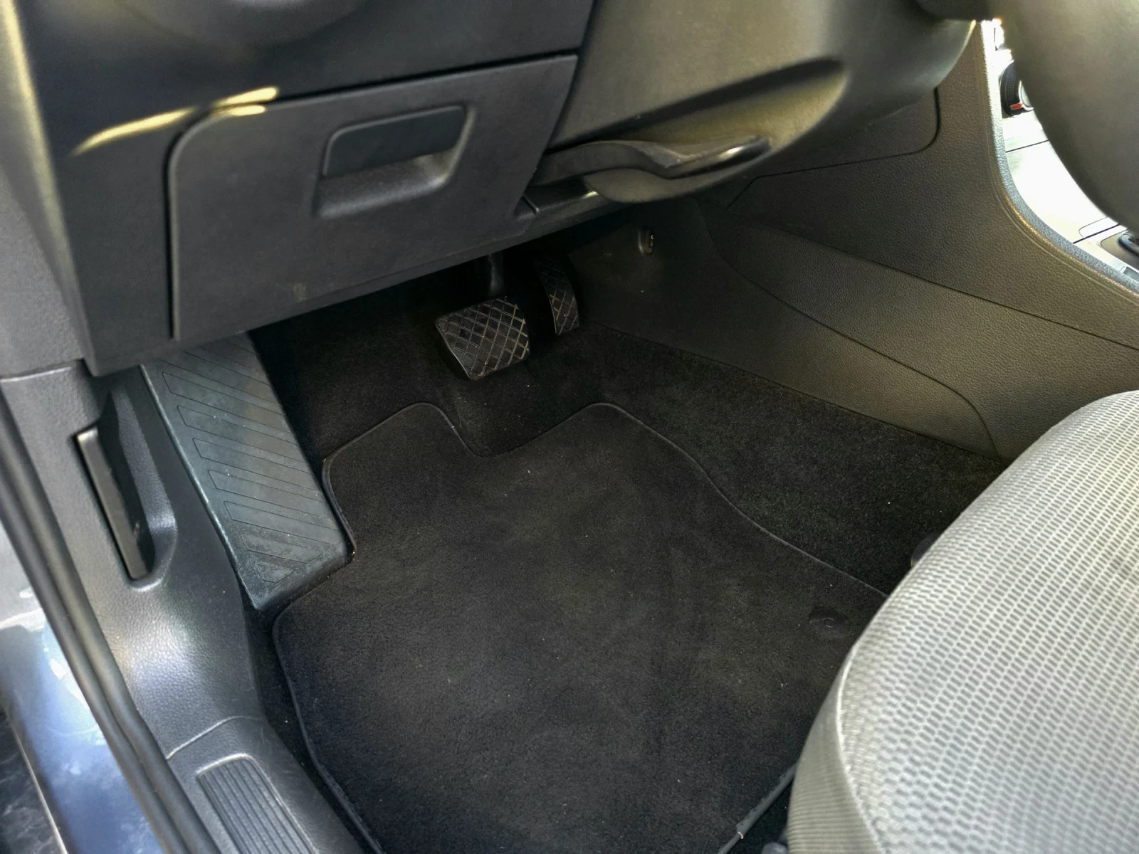 VW Golf 1.8 TSI Auto ������ �� | Mobile.bg � ����������� 14